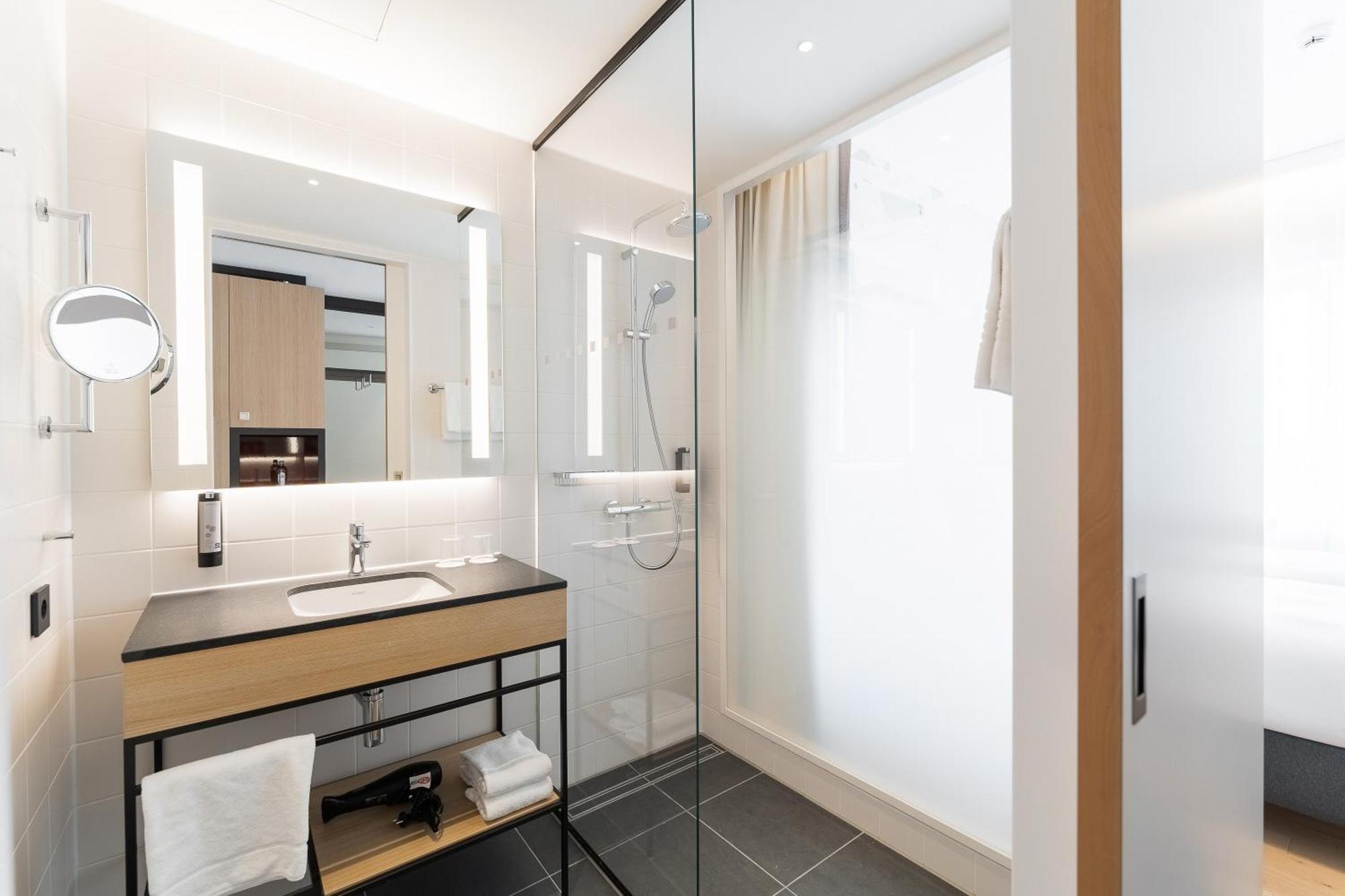 Intercityhotel Бреда Экстерьер фото